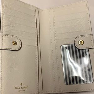 kate spade Bags - Kate spade wallet kate spade Bags - Kate spade wallet